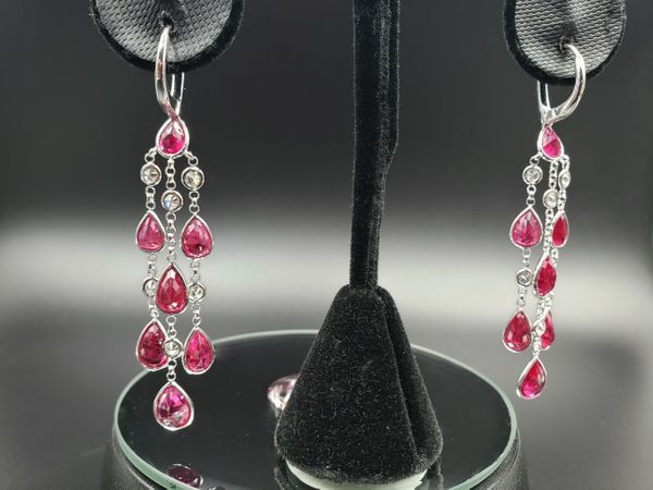 Very Rare 15.5twct GIA Certified Burmese Ruby Chandelier Earrings with 0.92ct Diamonds