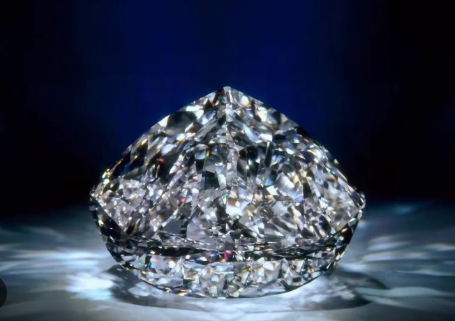 The Centenary Diamond, a 273.85 carat flawless colorless modified heart-shaped diamond